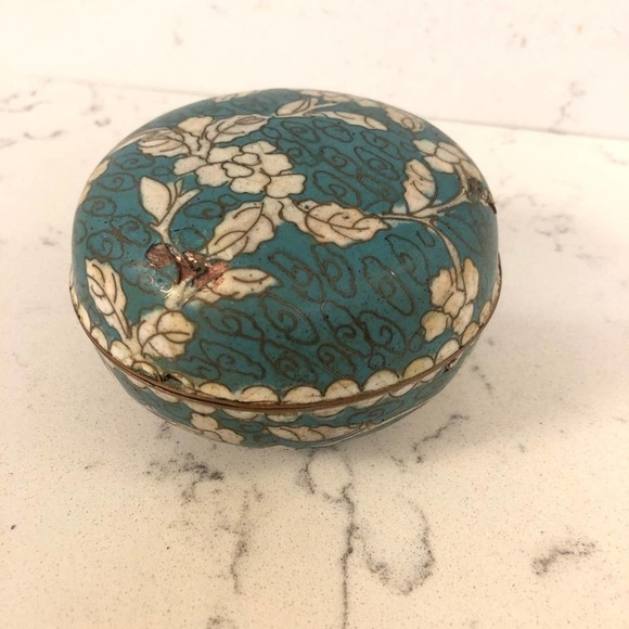 Antique Chinese Cloisonne Lidded Trinket Box - Picture 4 of 10